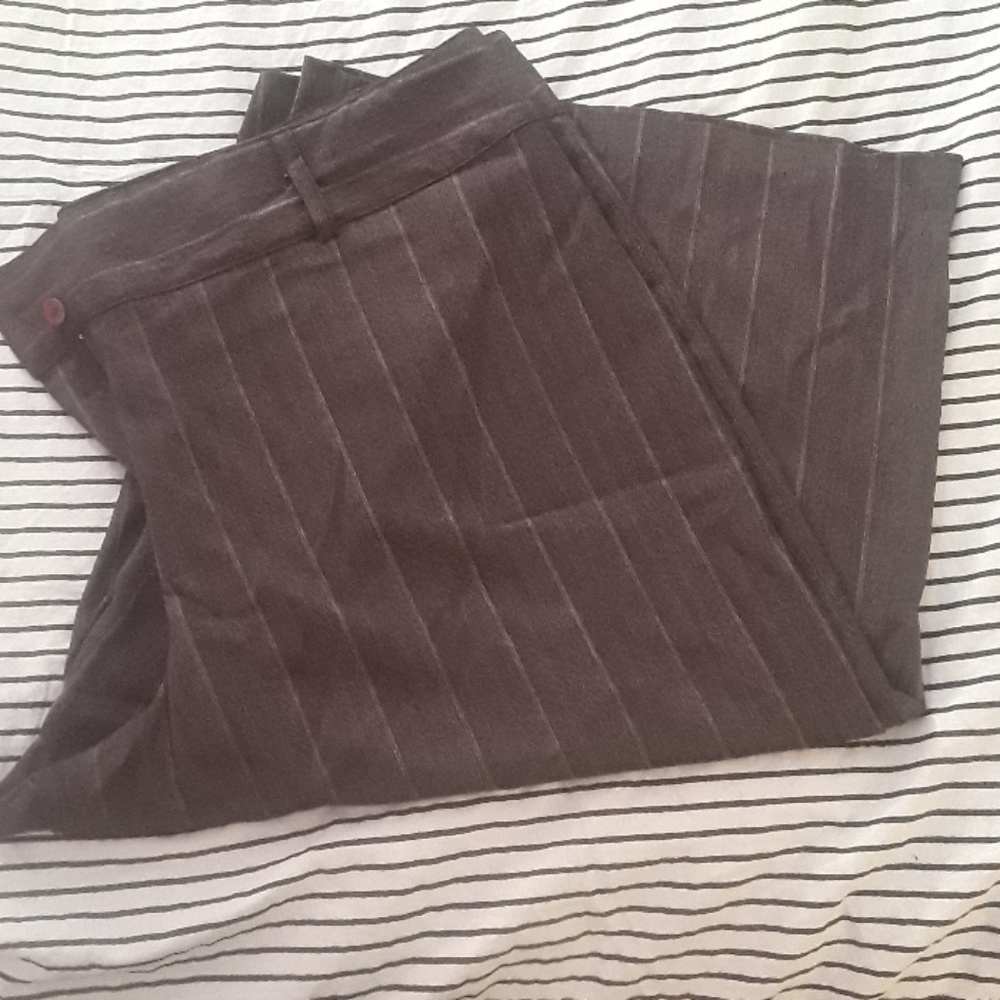 Women's Capri dress pant